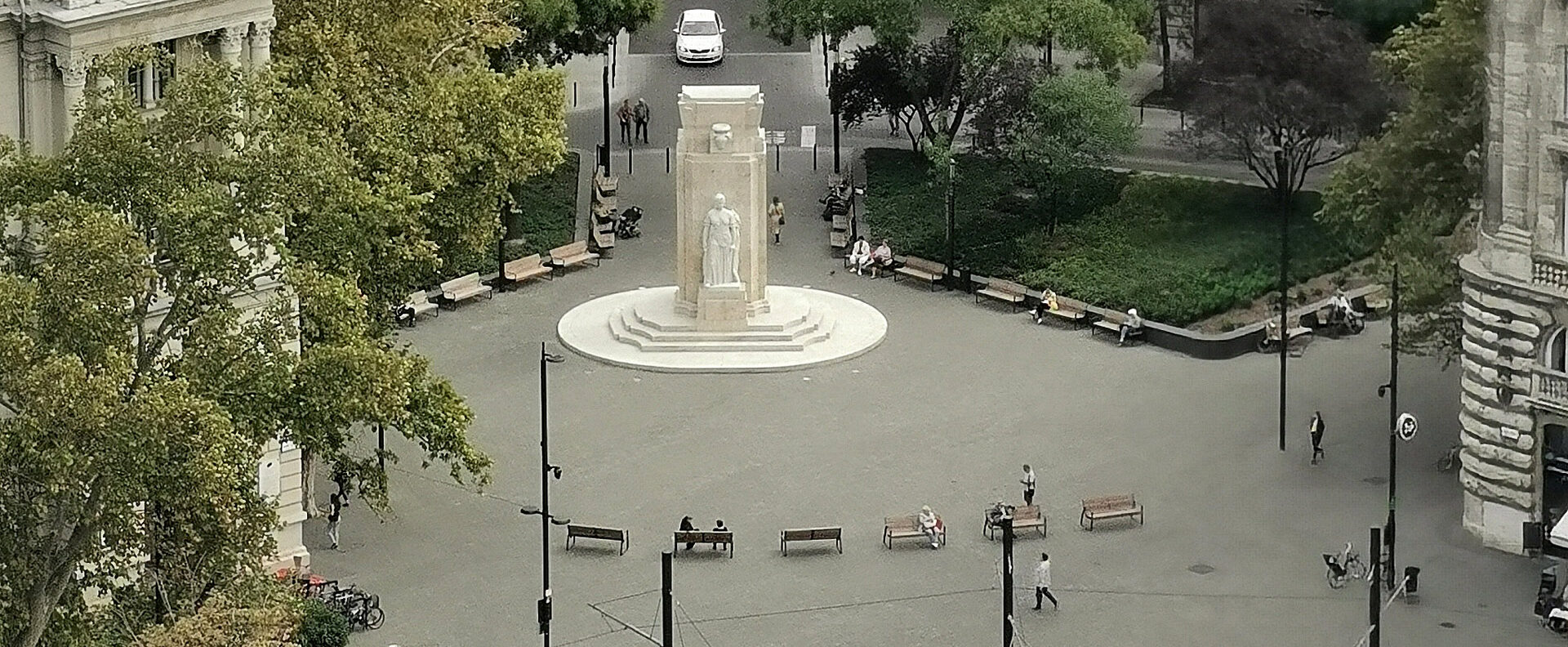 Vértanúk tere: A felújított tér